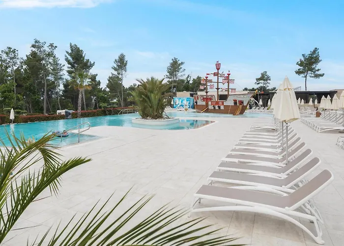 Amazing Stacaravan In Vabriga With Wifi 5* Poreč