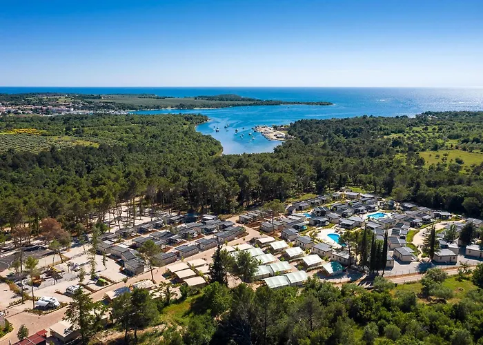 Кемпинг Amazing Stacaravan In Vabriga With Wifi Пореч