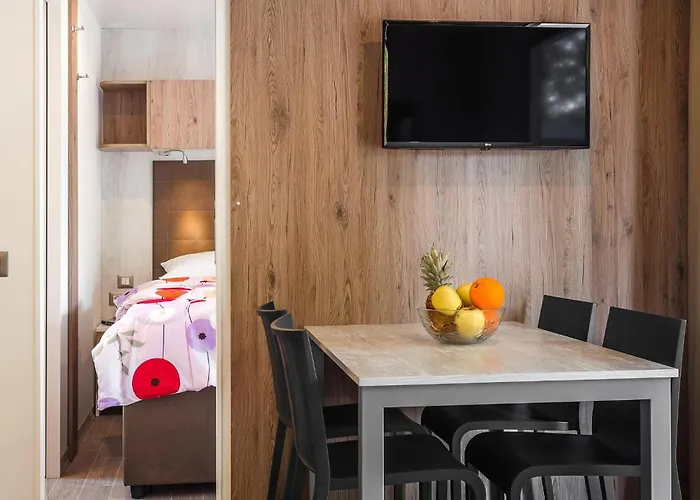 Amazing Stacaravan In Vabriga With Wifi 5*