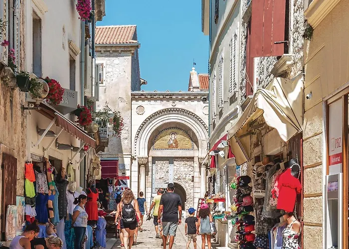 Amazing Stacaravan In Vabriga With Wifi Κάμπινγκ