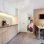 Cozy Stacaravan In Vabriga With Swimming Pool 5* Poreč